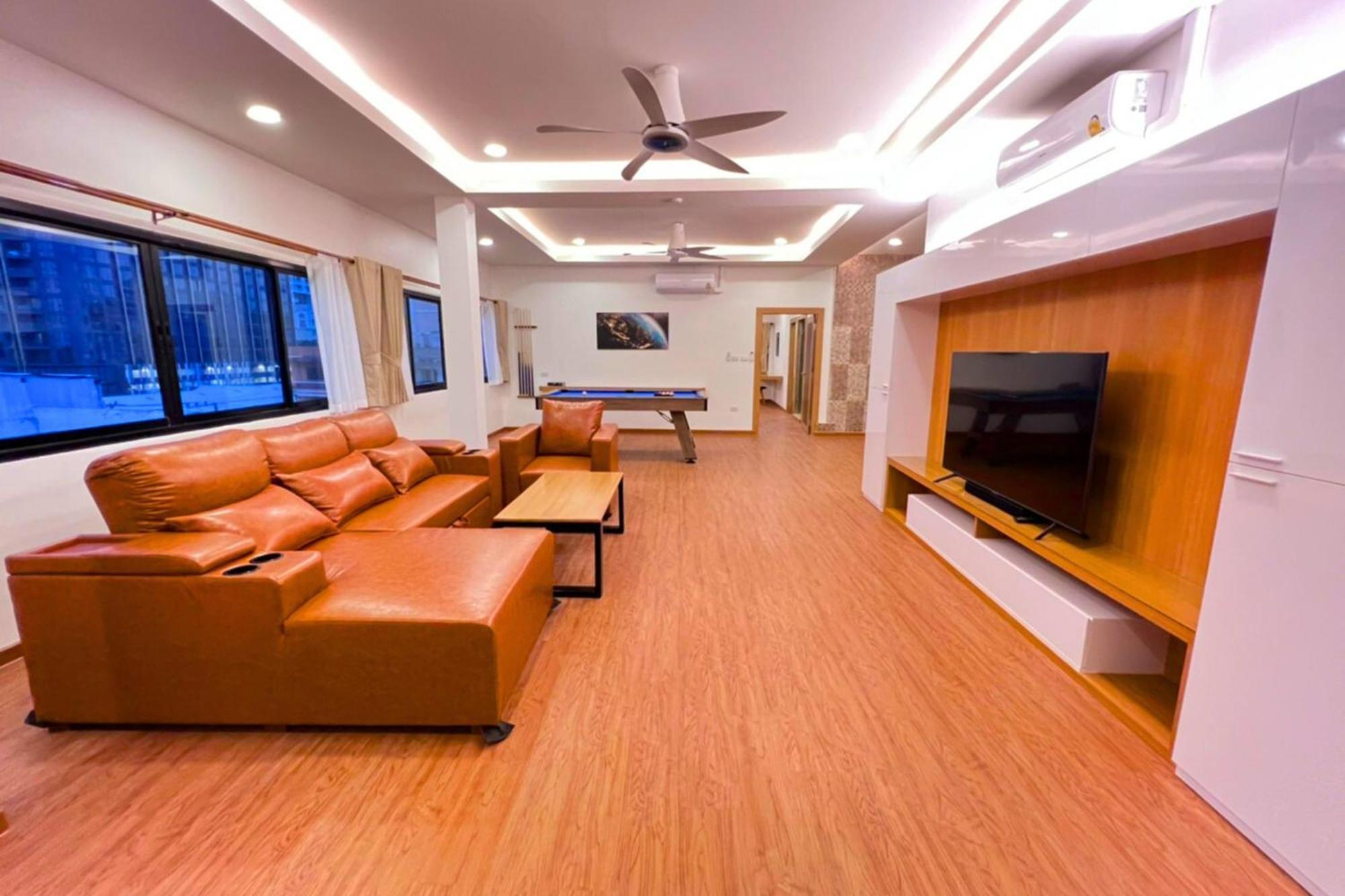 The Lodge Pattaya Bagian luar foto