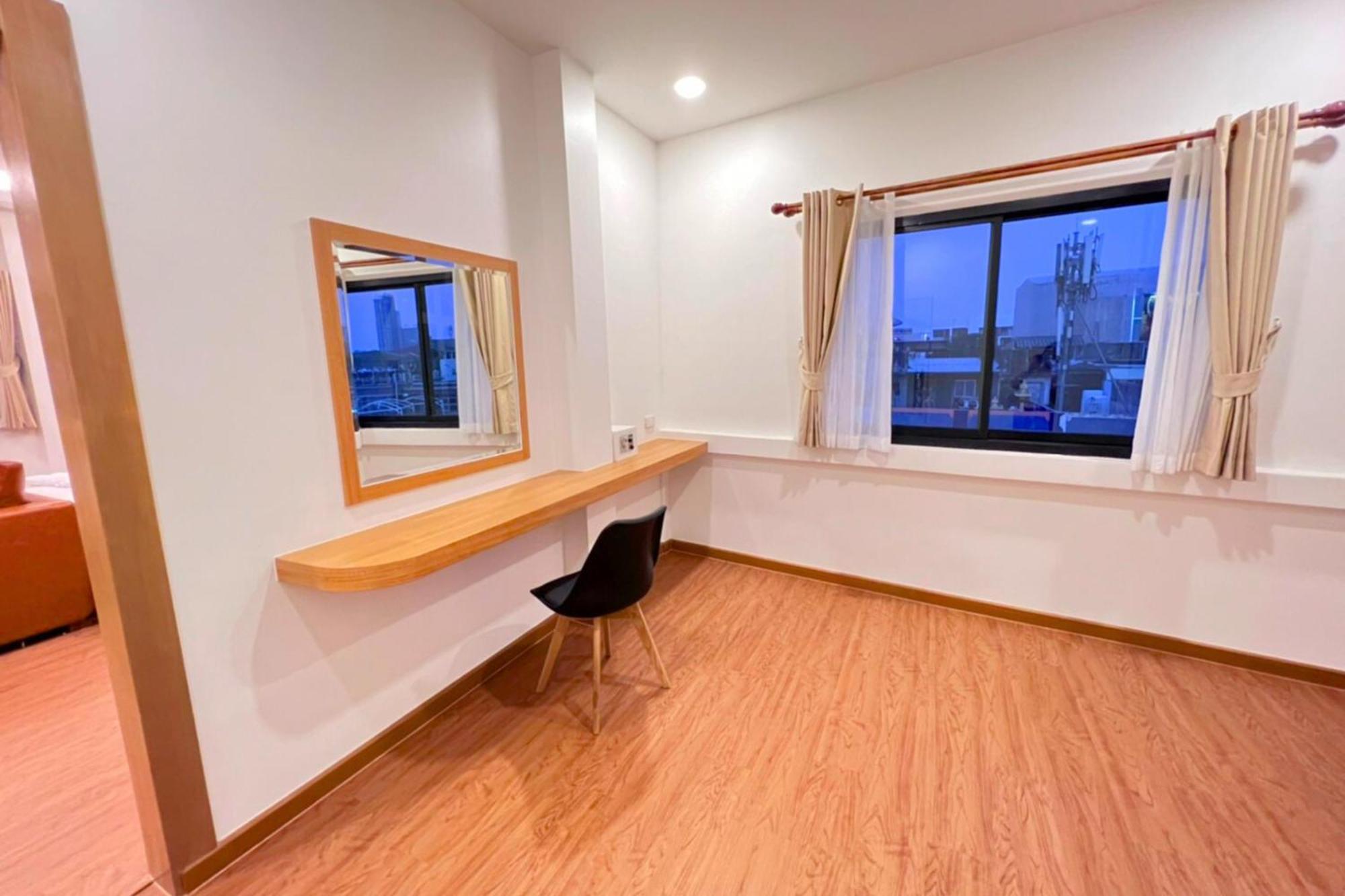 The Lodge Pattaya Bagian luar foto